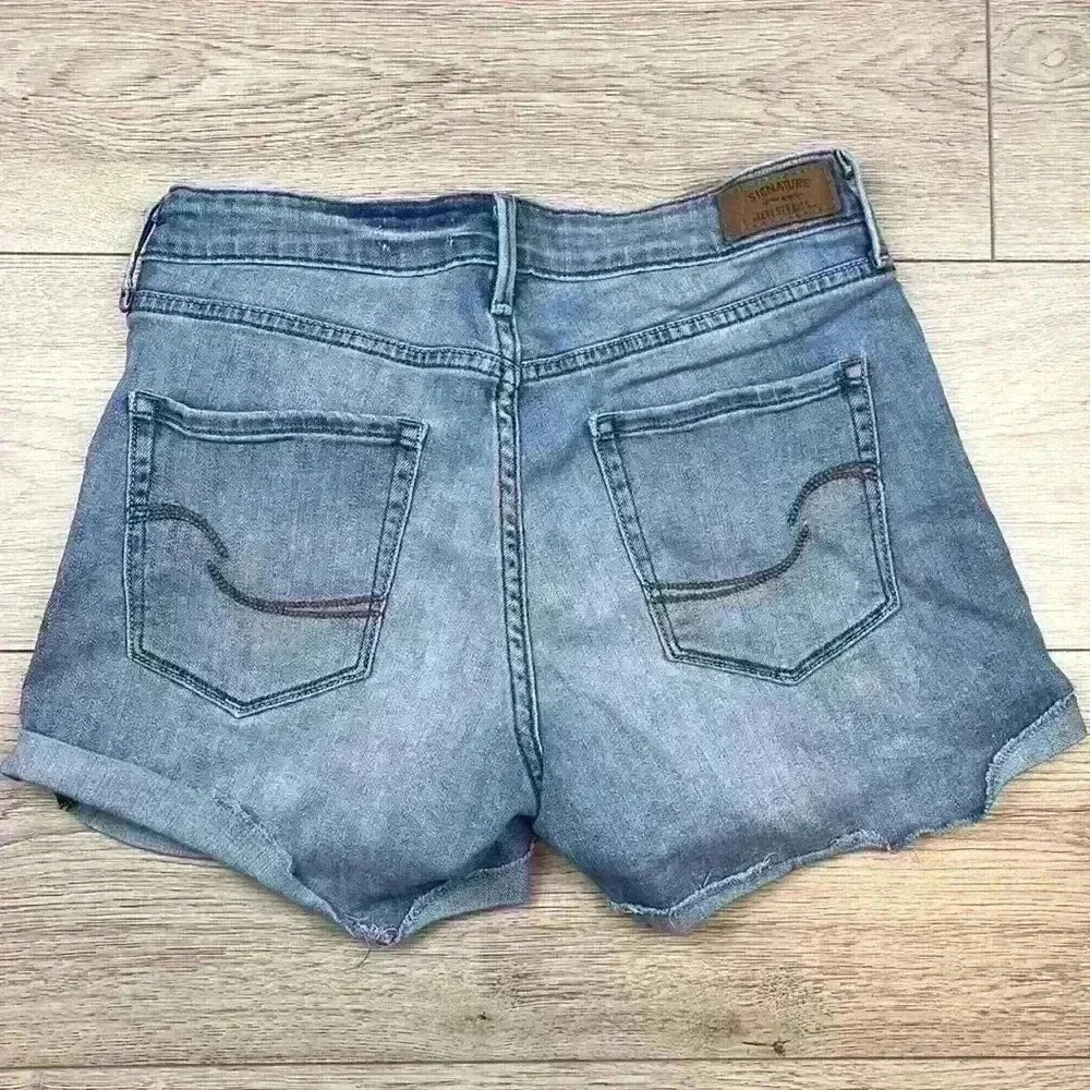 Signature Levi Strauss Jean Shorts Size 27